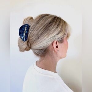 🆕🌙MOON PHASE CLAW CLIP